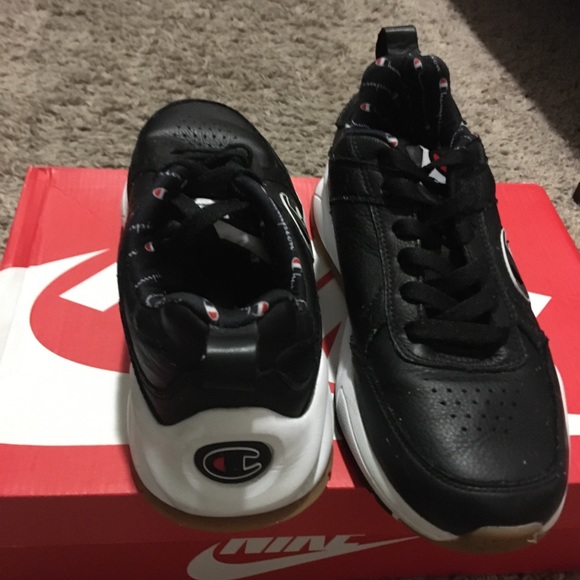 Champion Men’s 93Eighteen Big C Low-Top - Picture 2 of 3